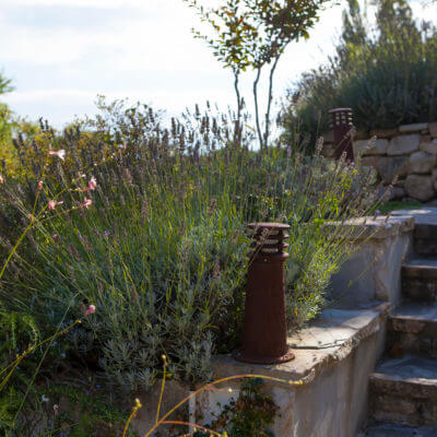 Eclairage mur pierres jardin Arcangues Biarritz