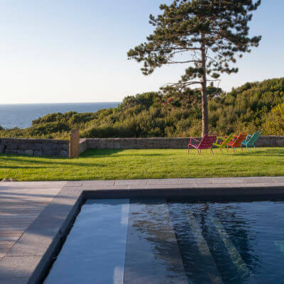 Création jardin terrasse piscine Pays Basque
